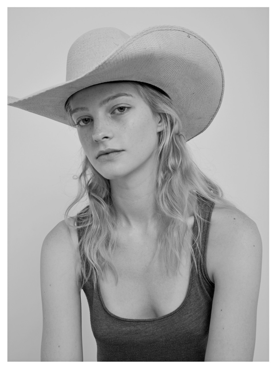 Hayley Davis | Women Paris