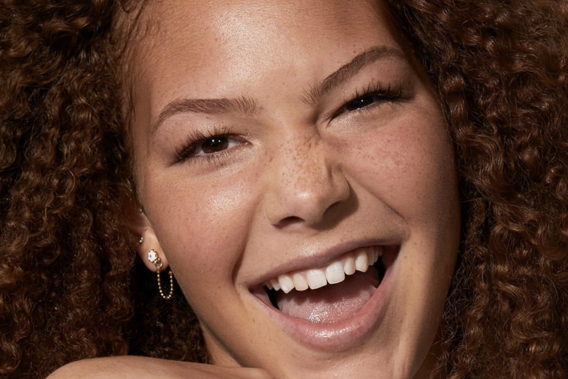 Isabella Strahan | Women Los Angeles